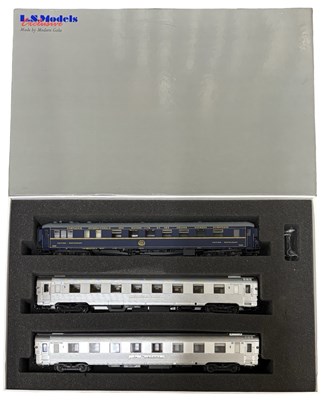 Lot 38 - A boxed L S Models (Modern Gala) H0 gauge set,...