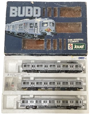 Lot 27 - A boxed Jouef H0 gauge Z5100 train set