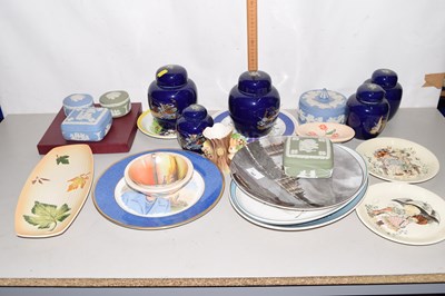 Lot 163 - Mixed Lot: Various ceramics to include a set...