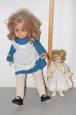 Lot 193 - Two vintage dolls