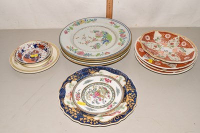 Lot 220 - Mixed Lot: Various Victorian and later dinner...