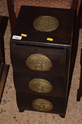 Lot 329 - A pedestal three drawer chest