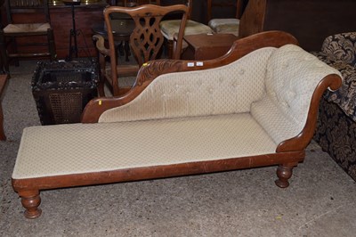 Lot 389 - Late Victorian chaise longue