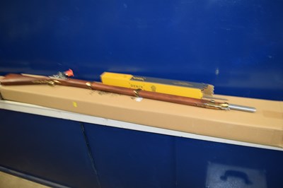 Lot 40 - A reproduction French Napoleonic flint lock rifle