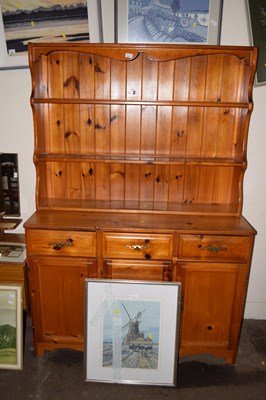 Lot 767 - Pine dresser