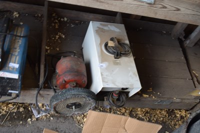 Lot 469 - A white cased Tig welder and a bench buffer