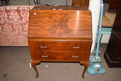 Lot 812 - Bureau