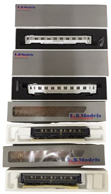 Lot 188 - Four boxed L S Models (Modern Gala) to include...