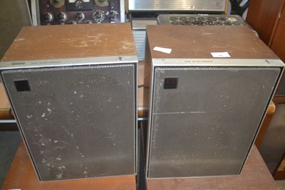 Lot 40 - A pair of Acoustic Research 18 speakers