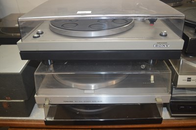 Lot 156 - A group of three turntables to include a Sony...
