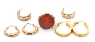 Lot 192 - A mixed lot of jewellery: to include an...