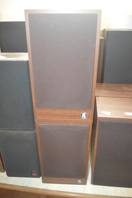 Lot 165 - A pair of Acoustic Research 18 speakers