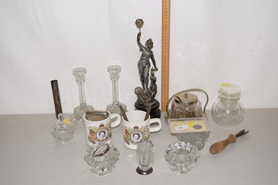 Lot 129 - Group of ceramics and glass wares including a...