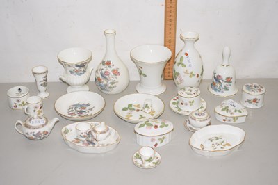 Lot 136 - Group of Wedgwood Kutani crane wares,Wild...