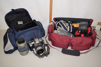 Lot 146 - Two bags for camera equipment and cameras