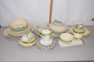 Lot 153 - Quantity of mid 20th Century Susie Cooper...