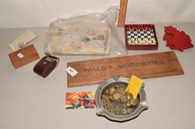 Lot 507 - A Wills Woodbines backgammon board together...