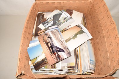 Lot 510 - Quantity of photographs mainly military aircraft