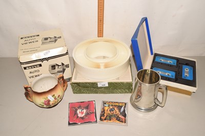 Lot 526 - Further box for slides and a Review auto viewer