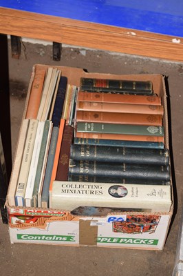 Lot 593 - Box of books to include art interest, history...
