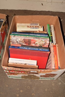 Lot 726 - Quantity of books