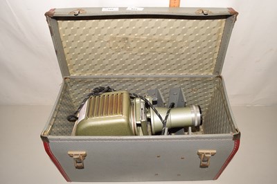 Lot 623 - Vintage Aldis slide projector, in case