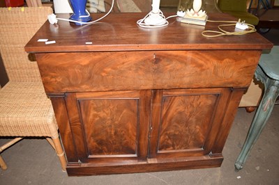 Lot 753 - Mahogany sideboard