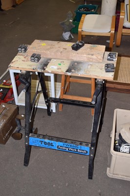 Lot 835 - Folding workmans bench