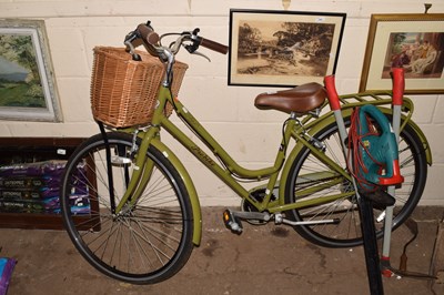 Lot 869 - Vintage Pro-Lite bicycle with wicker basket