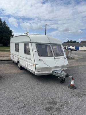 Lot 366 - Jubilee Supreme Herald Touring Caravan