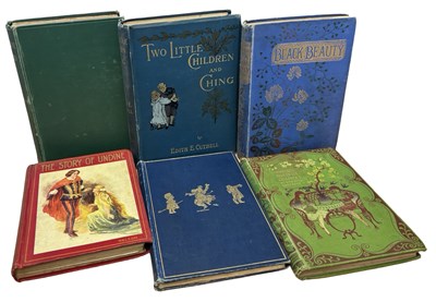 Lot 356 - VINTAGE CHILDREN'S STORIES, DECORATIVE CLOTH:...