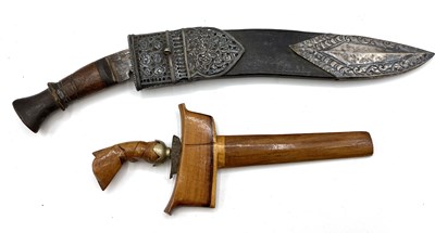 Lot 109 - 19th century, Nepalese / Indian small kukri...