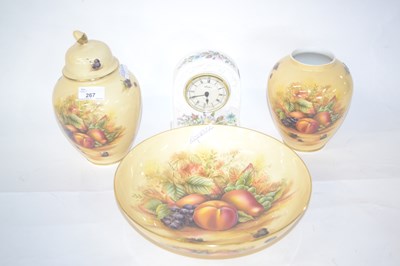 Lot 267 - A quantity of Aynsley orchard gold wares,...