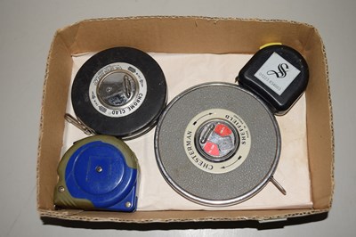 Lot 78 - Box of various tape measures
