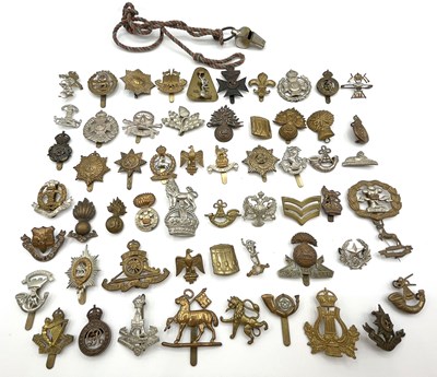 Lot 46 - Quantity of 20th century British Army cap...