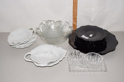 Lot 199 - Quantity of black side plates including one...