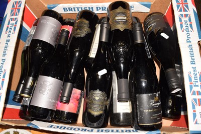 Lot 227 - Box of various modern bottles of wine