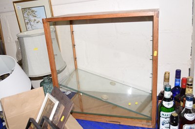 Lot 664 - Glass display cabinet