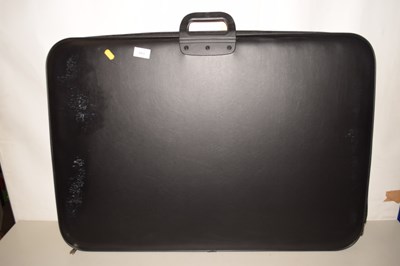 Lot 693 - An empty document/print folio