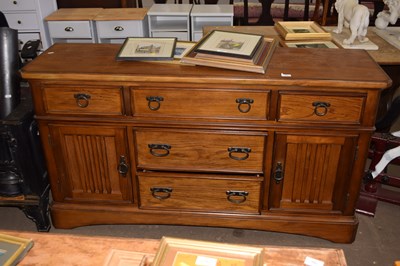 Lot 773 - A large oak sideboard