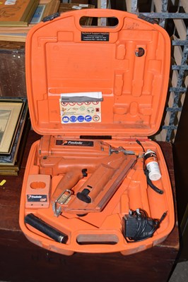 Lot 789 - Nail Gun