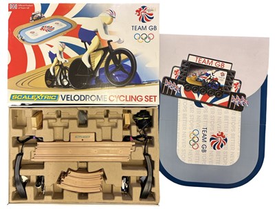 Lot 519 - A Scalextric Velodrome Cycling Set (unchecked...