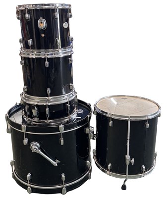 Lot 213 - A five piece Pearl Forum drum-kit and hardware...