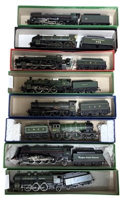 Lot 67 - A collection of various 00 gauge locomotives...