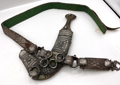 Lot 81 - 20th century Scimitar Jambia, Arabian / Omani....