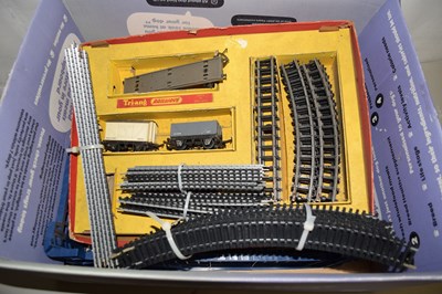 Lot 32 - A box of various model railway rolling stock,...