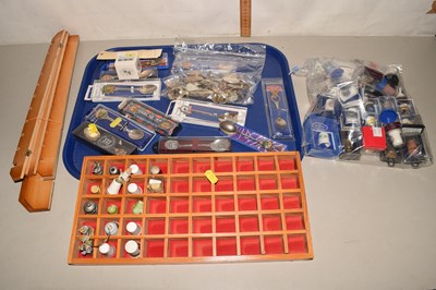 Lot 84 - Collection of assorted thimbles
