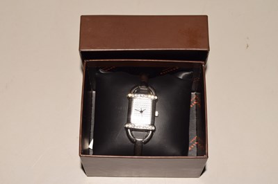 Lot 120 - A boxed ladies wristwatch