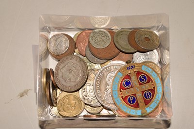 Lot 134 - Box of assorted coinage
