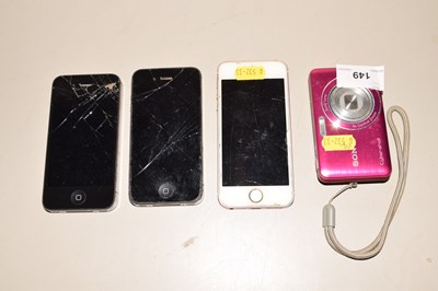 Lot 149 - A group of three iPhones (no cables) together...